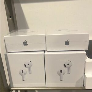 Apple AirPods 4 with Charging Case